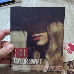 Taylor Swift Limited Edition Red (No CD)